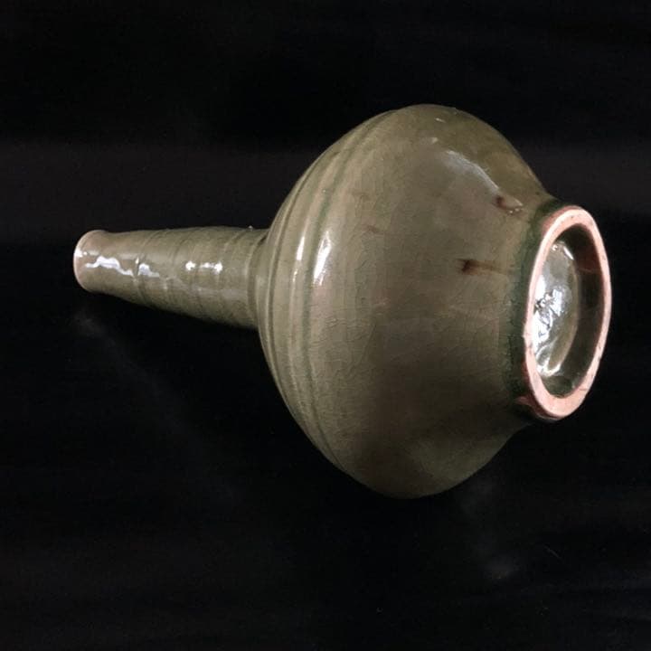 古美術◼️蔵からかなり美しい曲線の緑色の壺、壷、花瓶が出てきました。花道具、茶道具