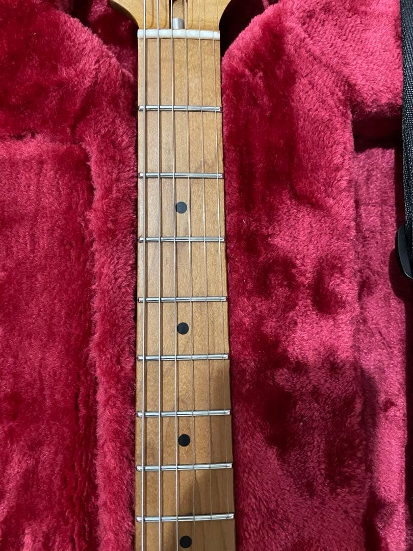 Ibanez AZ2402 ホワイトカスタム　ストラップ付き