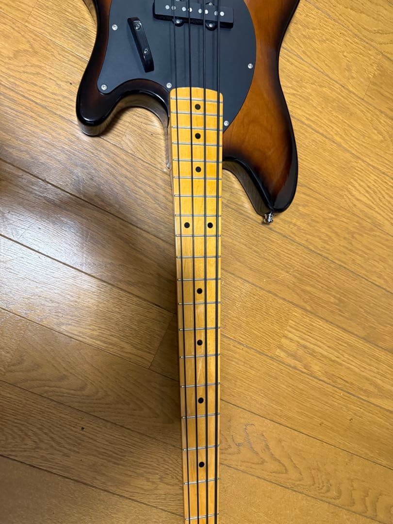 エレキベース　オリジナル　ショートスケール