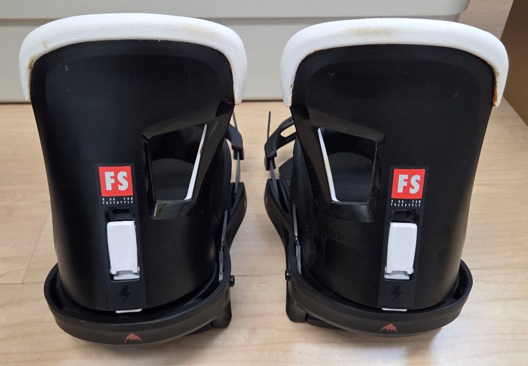 Burton ディセンダント158、フリースタイルMNSビンディングセット