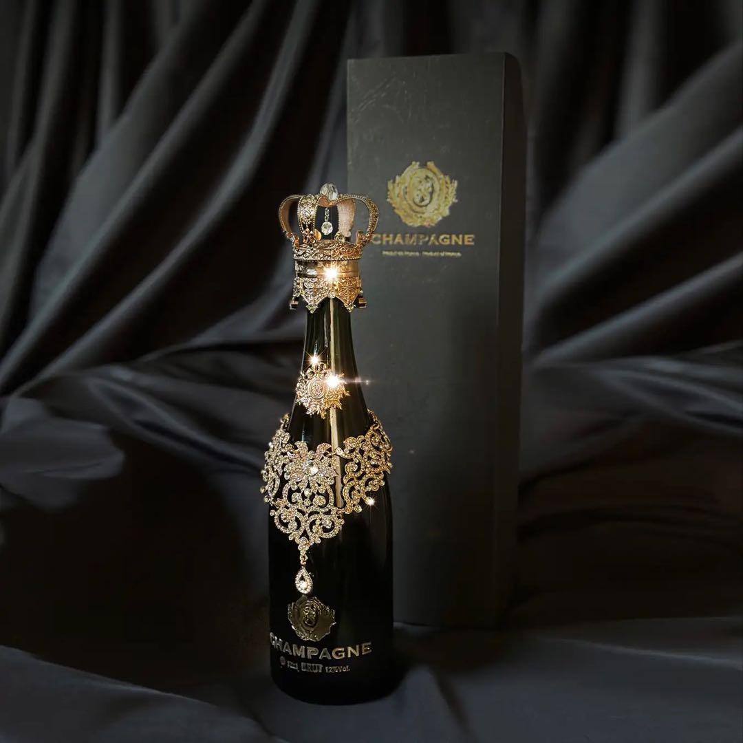 CHAMPAGNE BRUT 王冠デザイン