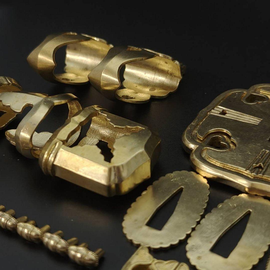 太刀金具　太刀拵　五三の桐　刀鍔目貫はばき切羽目釘鐺柄鞘　金具　金工品　刀剣美術