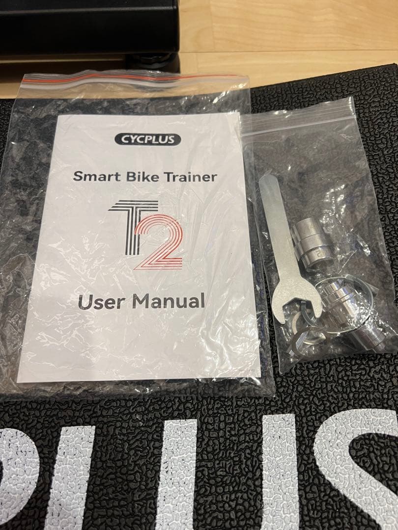 CYCPLUS T2 スマートトレーナー　固定ローラー
