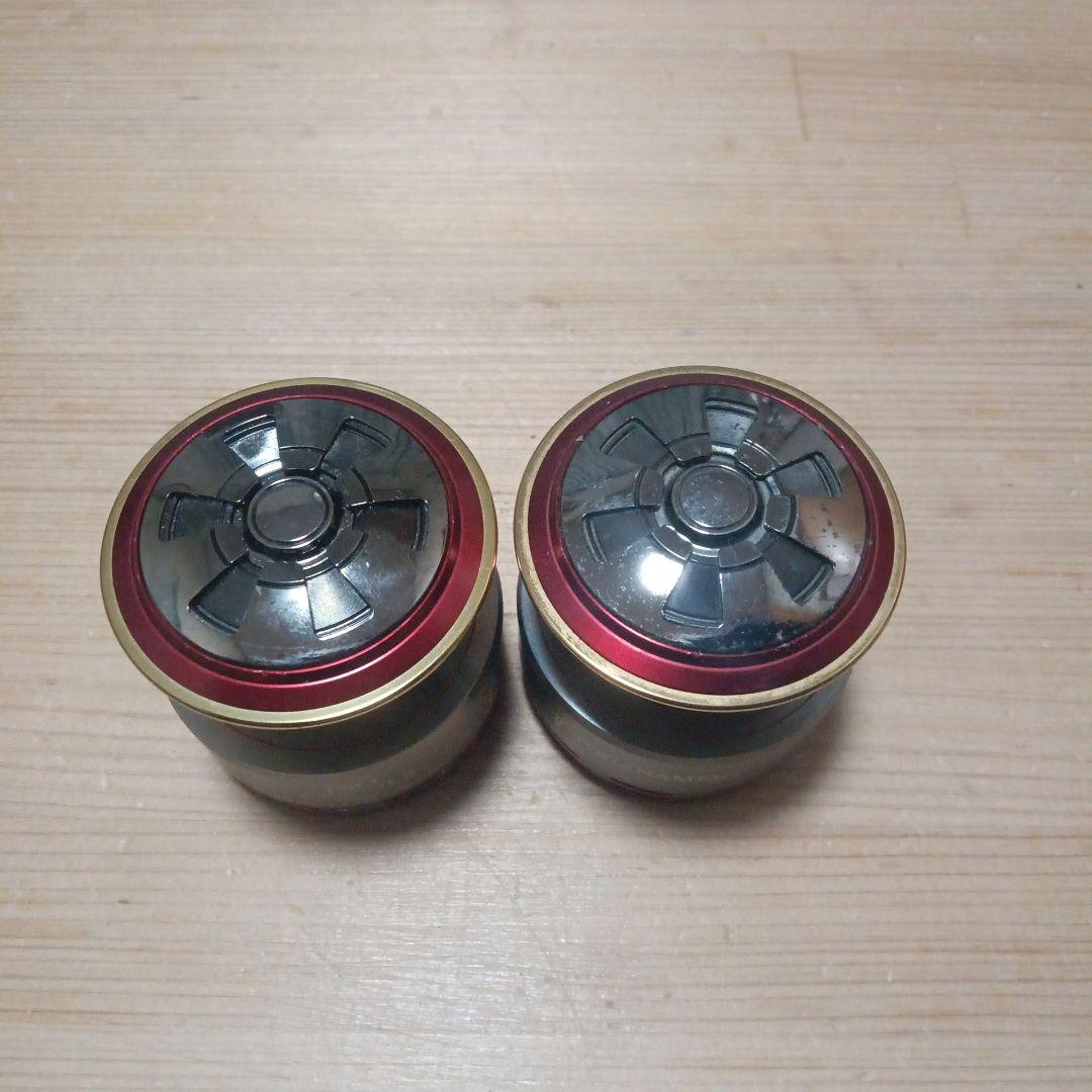 人気ブランド　ダイワ　トーナメント　レバーブレーキリール　スプール　2点