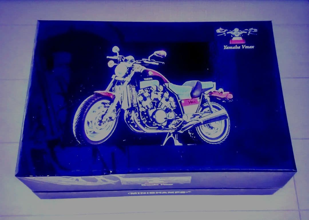 ミニチャンプス 1/12 ヤマハ V-MAX