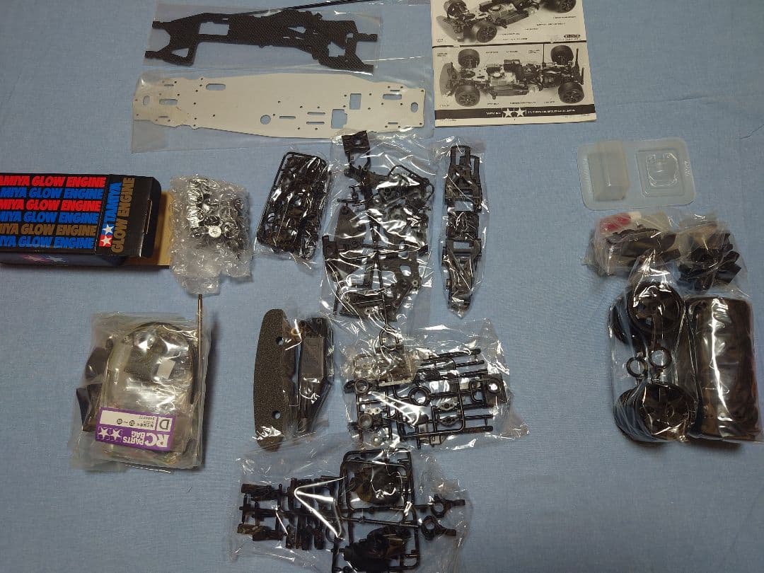 TGR 1/8 シャーシキット TAMIYA FS-15RBエンジン付き