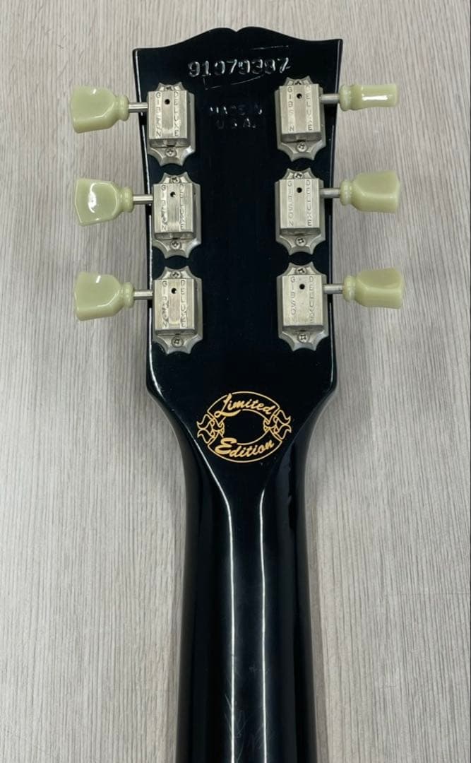 ぽよGibsonLesPaul Deluxe LimitedEdition