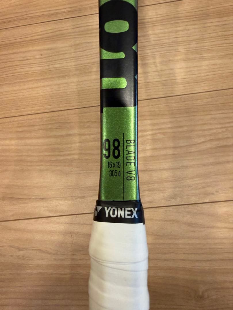 Wilson BLADE v.8 98インチ 16x19 G2