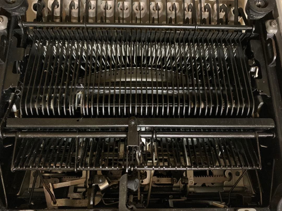 語タイプライター 動作確認済  Futura 800