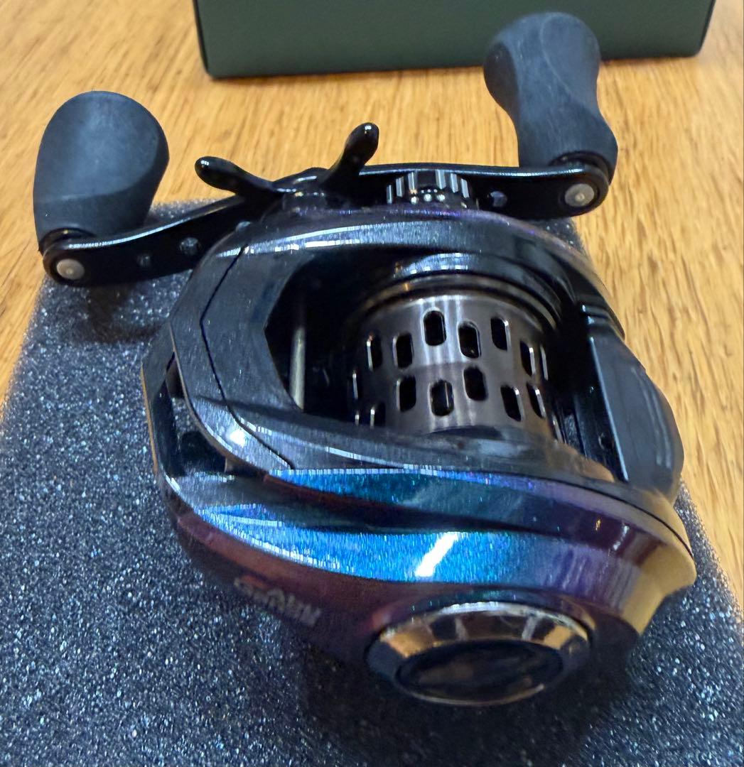 Abu Garcia【アブガルシア】 REVO ULTRACAST BF8