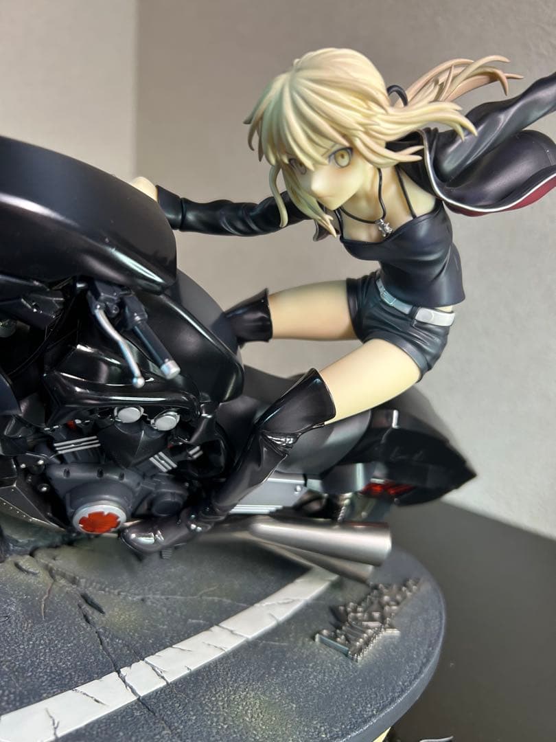 Fate アルトリア・ペンドラゴン〔オルタ〕＆キュイラッシェ・ノワール