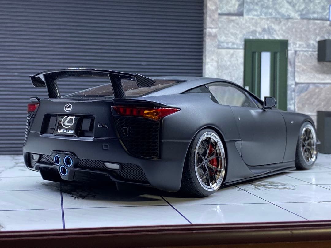 AUTOart Signature 1/18 LEXUSレクサスLFA カスタム