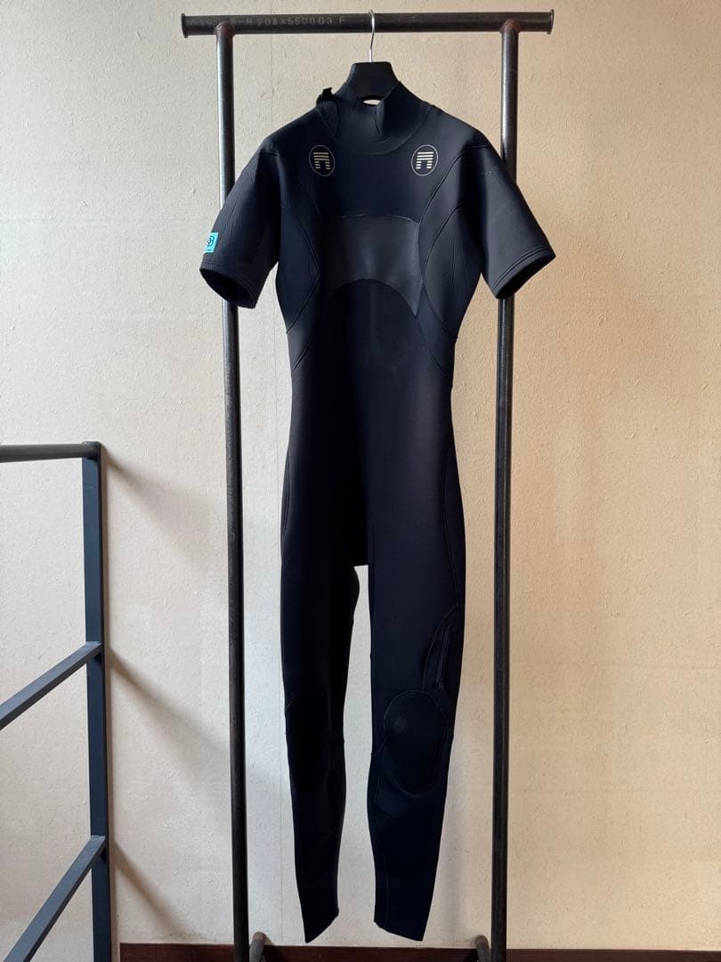 マテュース ウェットスーツ MATUSE Mサイズ