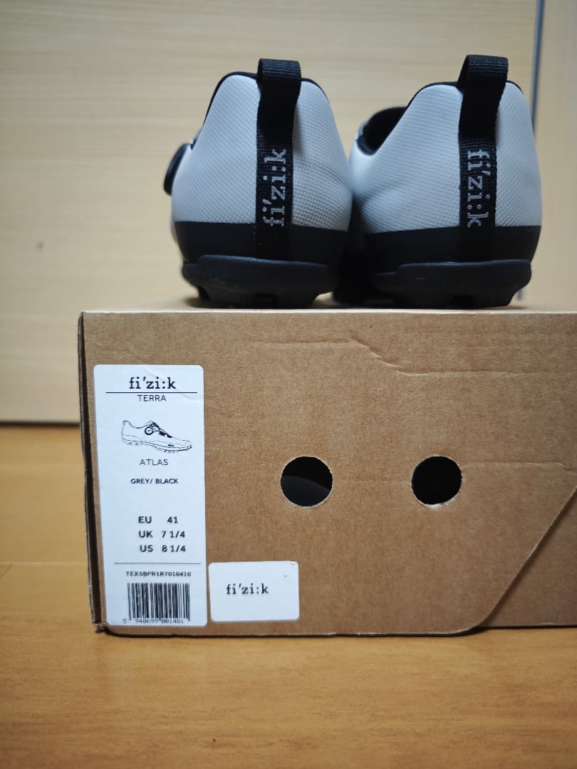 fi'zi:k ATLAS TERRA シューズ 41（JP 26.4） グレー