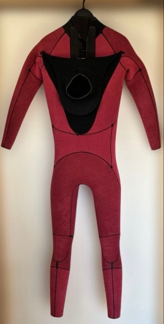 ウエットスーツ（セミドライ、フルスーツ）５ミリ×3ミリ、Ｌ〜XLサイズ