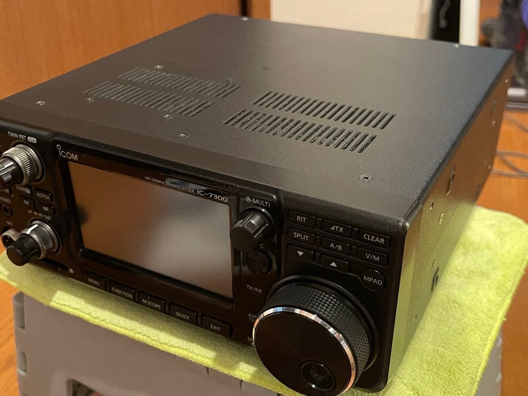 Icom IC-7300 100Wトランシーバー
