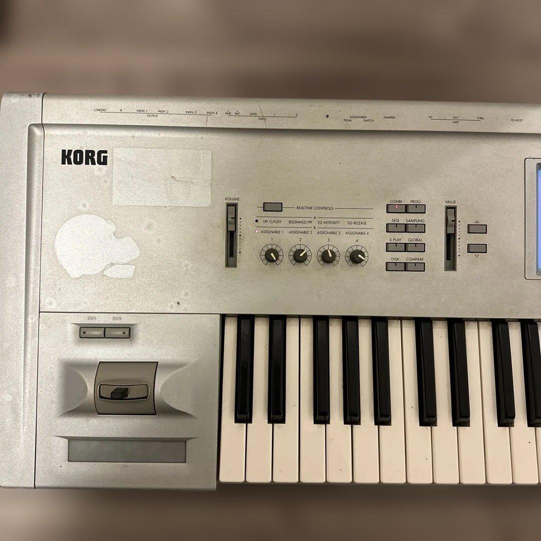 シンセサイザー KORG TRITON 61鍵