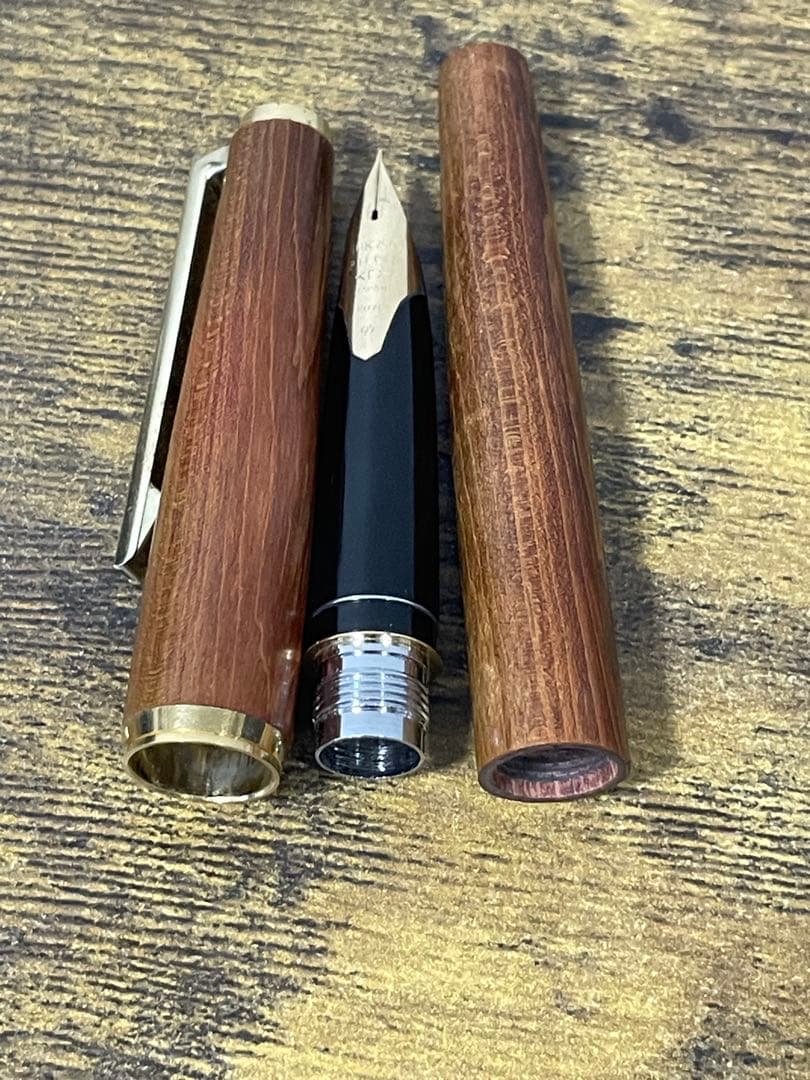美品　1971年製　初代カスタム　高級天然　イタヤカエデ 大型18金　F 万年筆