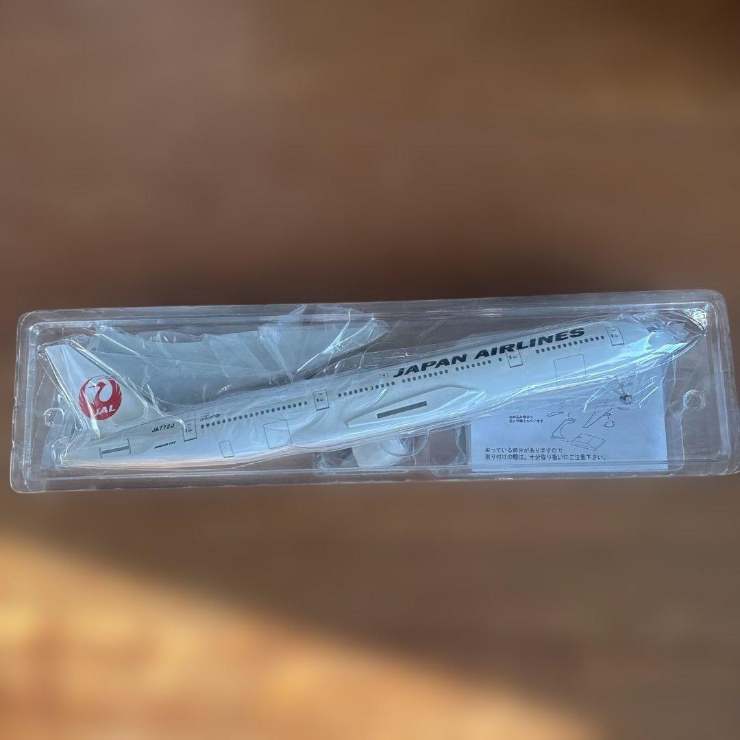 [新品]Boeing 777-200 日本航空 1:200 おまけシール付き