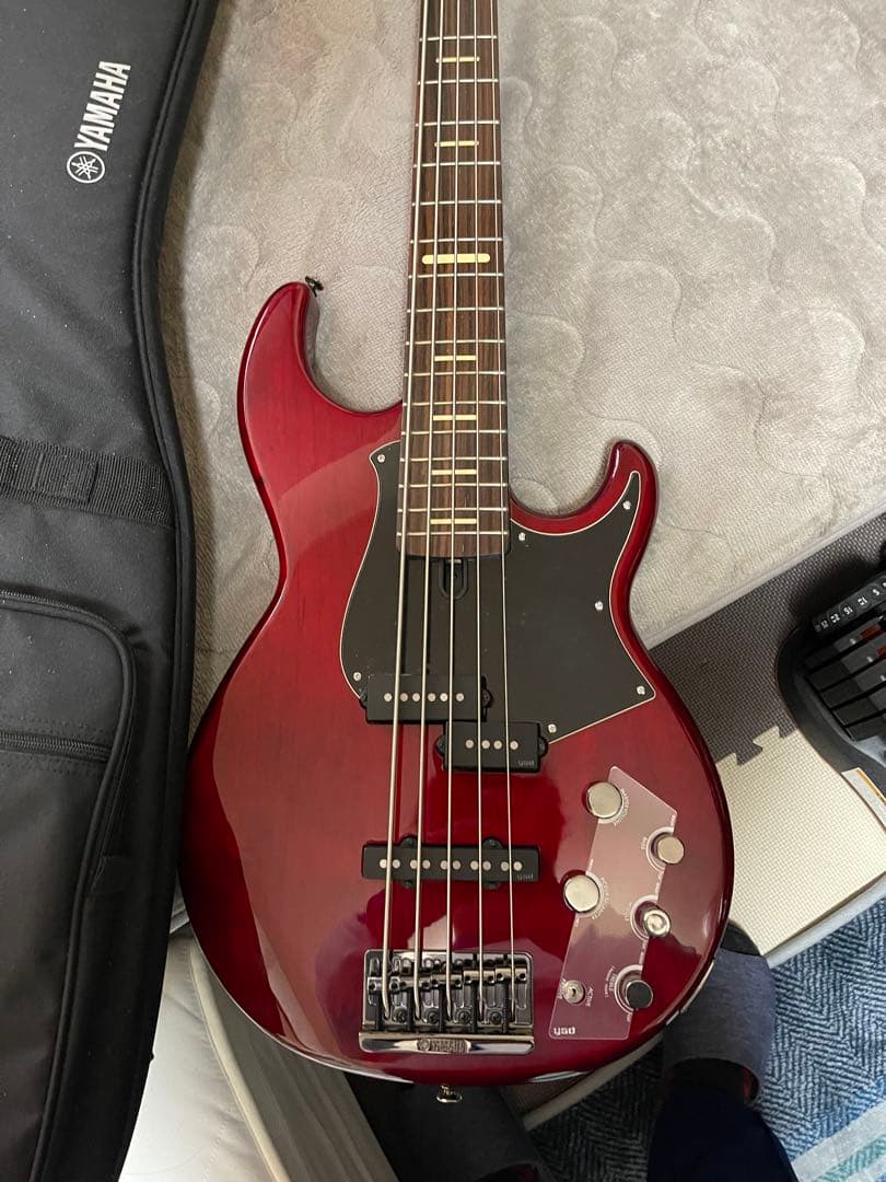 ベース YAMAHA BB735A