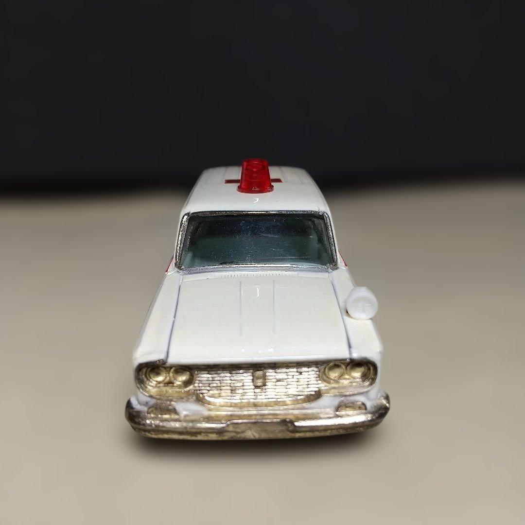 ダイヤペット　トヨペット・クラウン・救急車