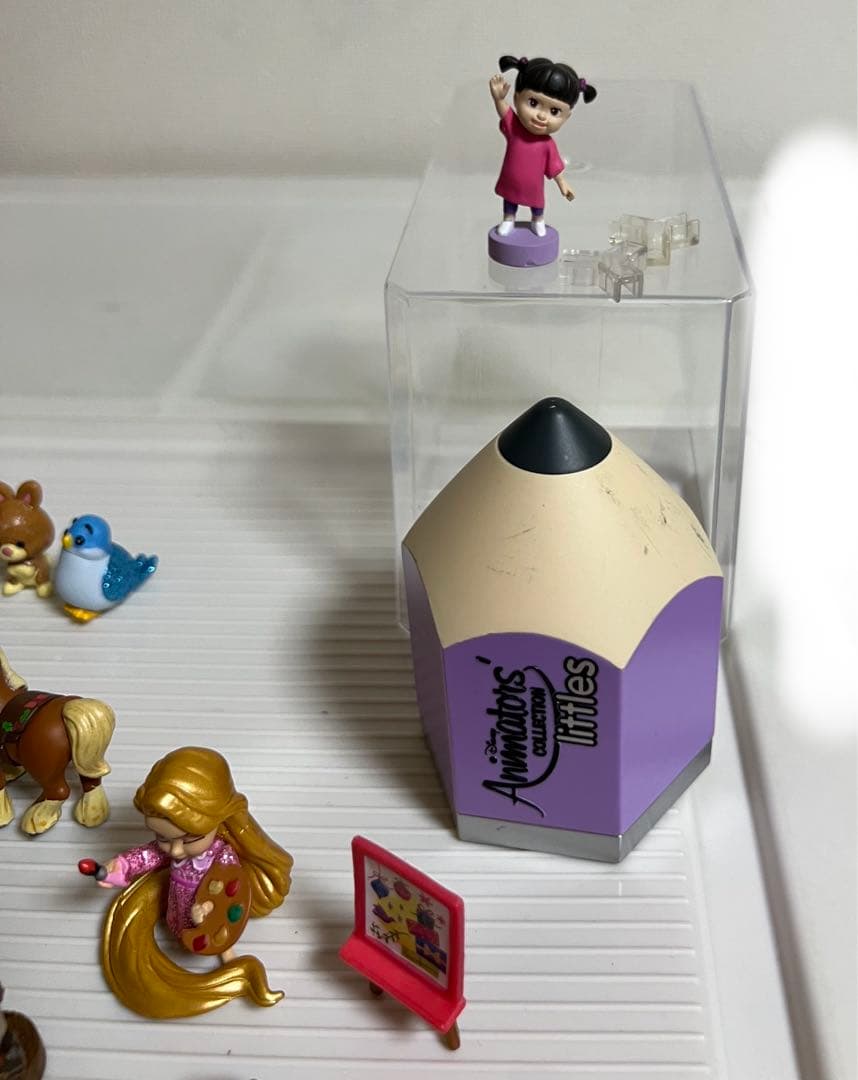 ディズニー、アニメータードール（ミニ）ベルとブーのフィギュアと小物セット