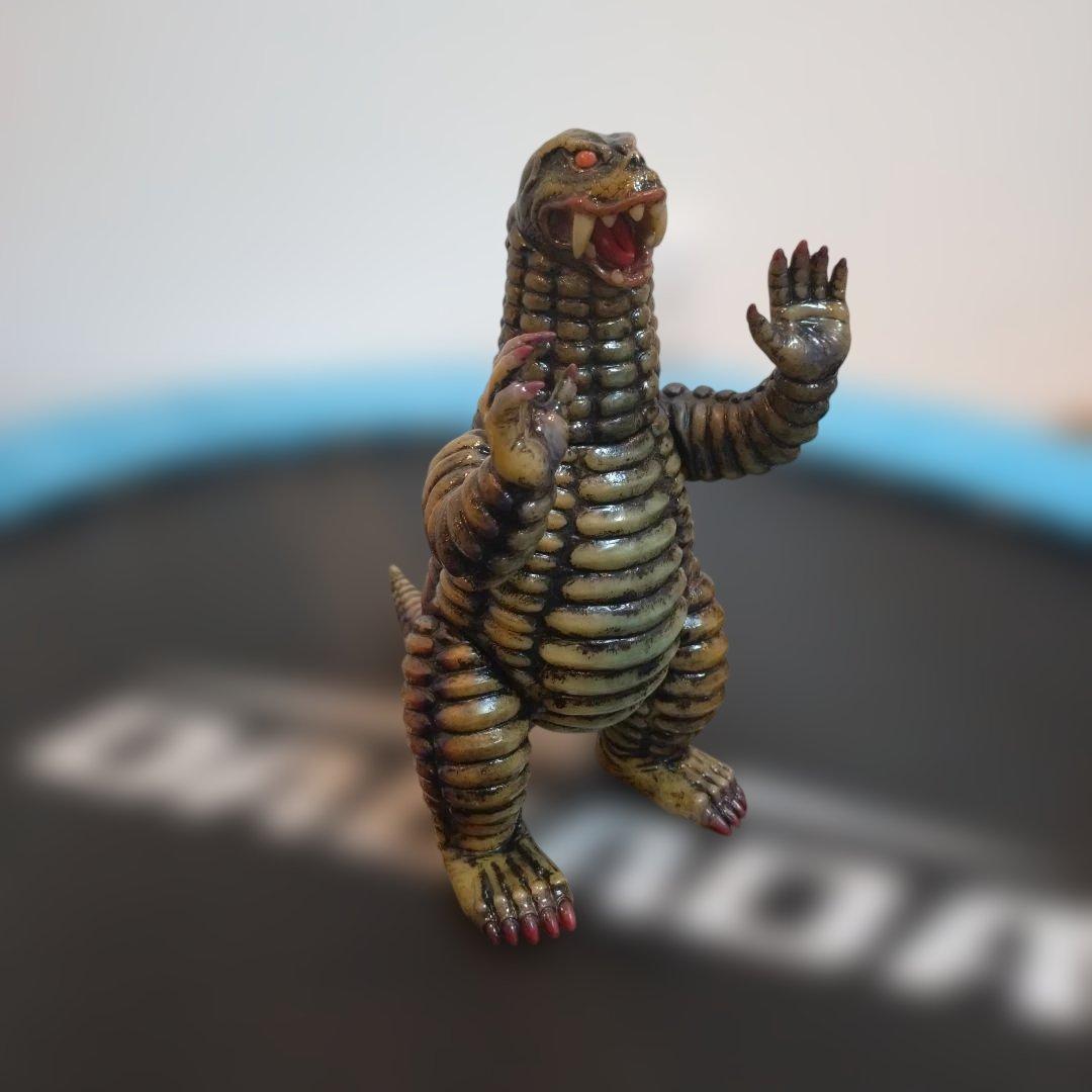 楳図かずお ウルトラマン レッドキング グローver ソフビフューチャーモデルズ