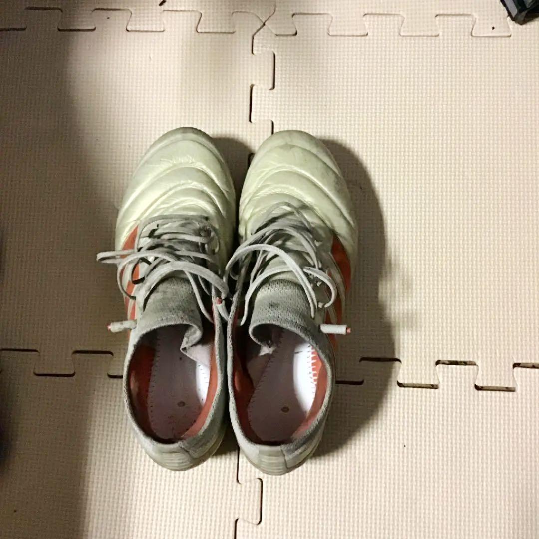 サッカースパイクアディダス　コパFG 19・1