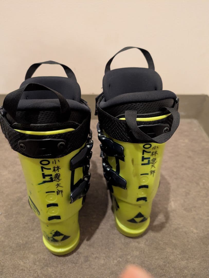 RC4 蛍光イエロー スキー ブーツ