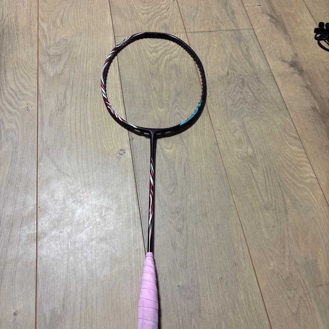 バドミントンラケットジャンク品　アストロクス100ZZ