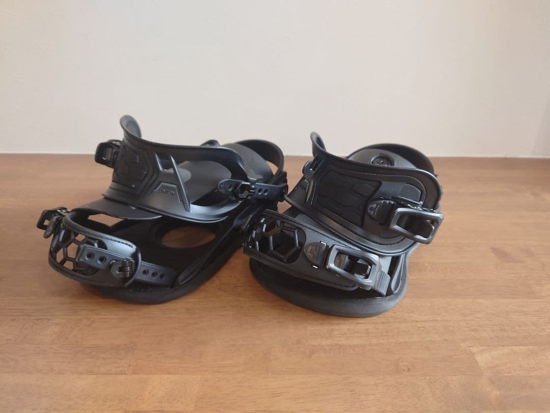 UNION STRATA（ユニオン ストラータ） Mサイズ 黒 箱付き 美品