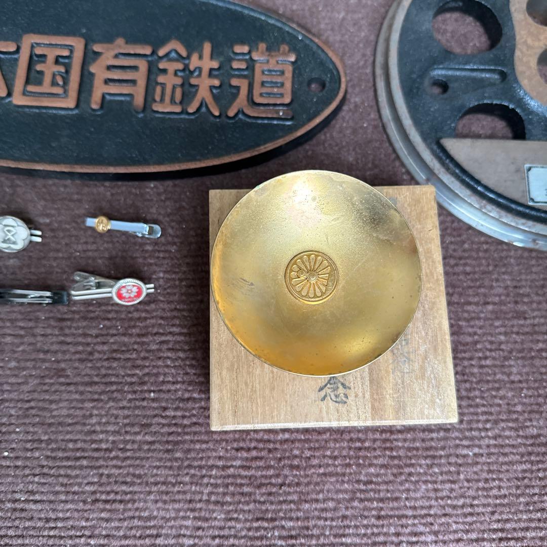 鉄道グッズ　コレクション　置物、タイ、褒賞バッチ