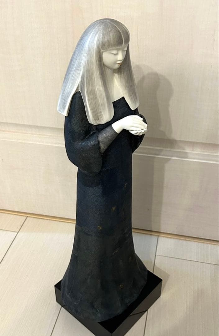 岩瀬なほみ　木彫布貼人形　蛍