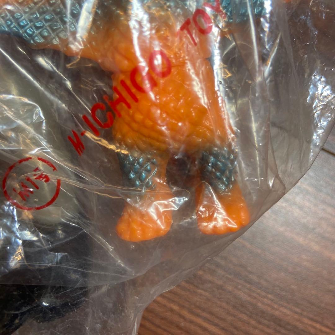 M1号 X星人 ミニキングギドラ付き 5781