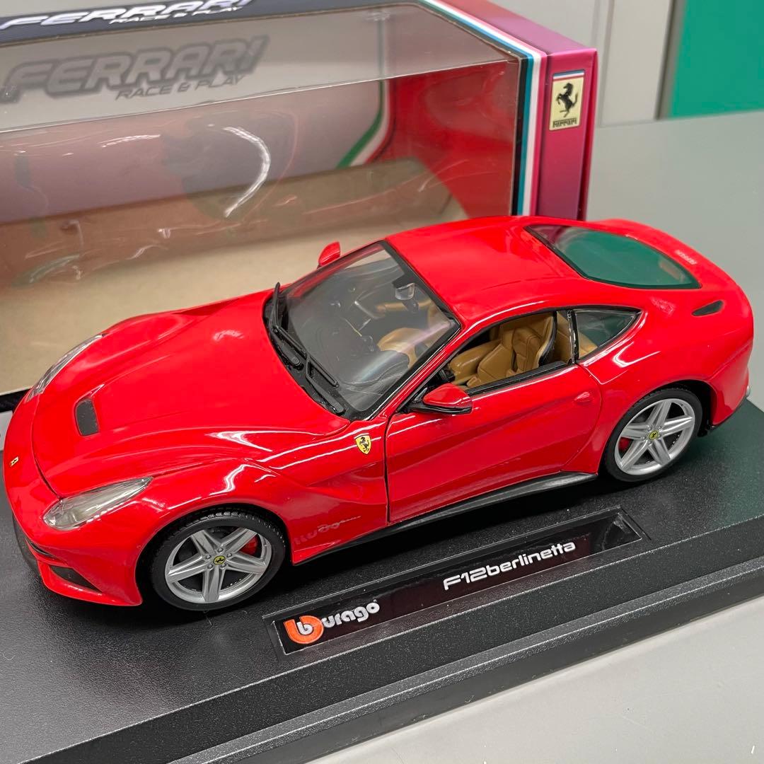貴重‼️ ブラーゴ製の1/24スケール　フェラーリ F12 ベルリネッタ