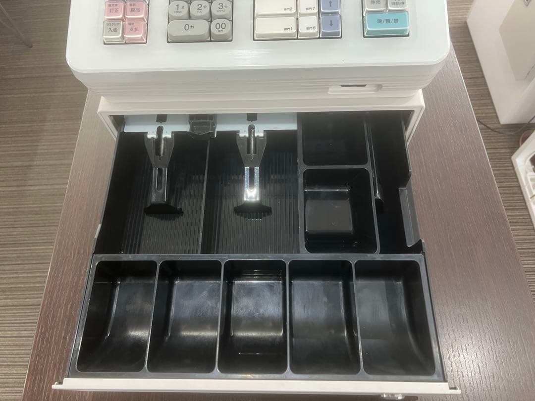 【最終値下げ】電子レジスタXE-A207W-W