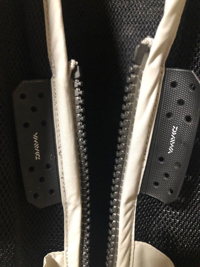 DAIWA フィッシングベスト Lサイズ