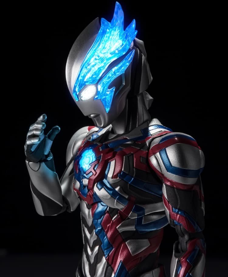 【新品、開封済美品】S.H.Figuartsウルトラマンブレーザー3点まとめ売り