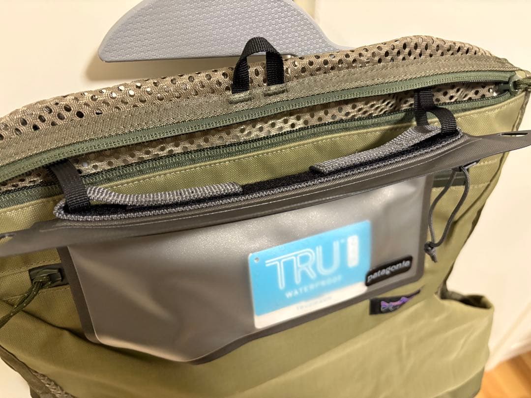 【新品未使用・タグ付】Patagonia ステルスパックベスト 防水パック付