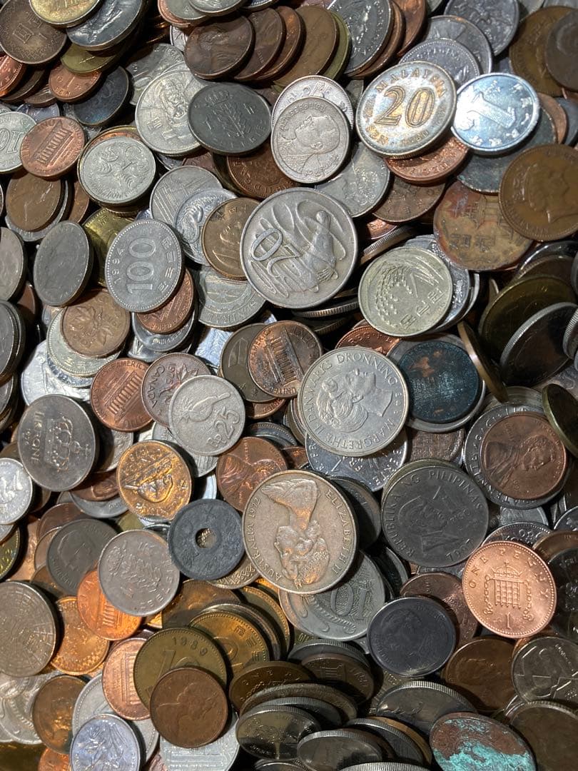 エ*！様 M0137【外国硬貨】約5kg 古銭　硬貨　　メダル　まとめ売り