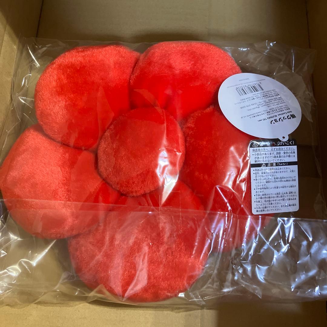 村上隆　キジャクテイ　フラワークッション 30 コラボ　梅　新品　限定