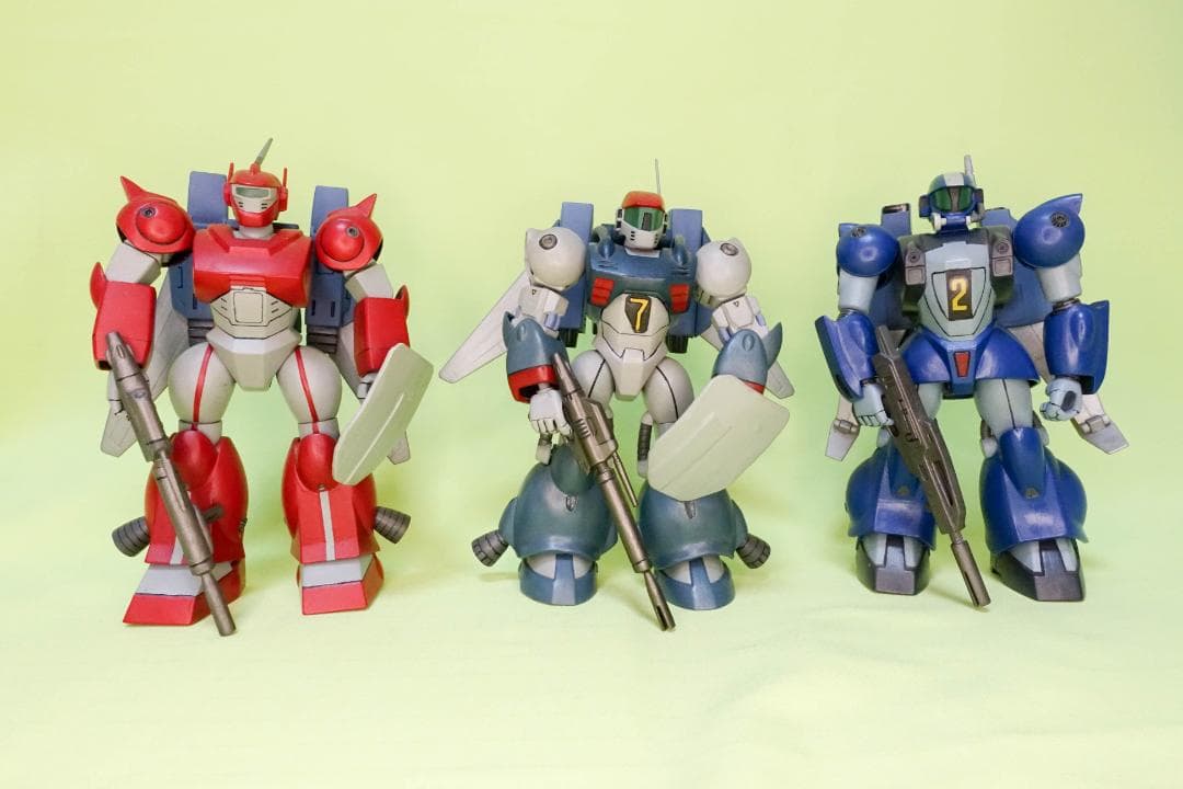 【全塗装完成品】1/144　R.Vバイファム／ネオファム／トゥランファム