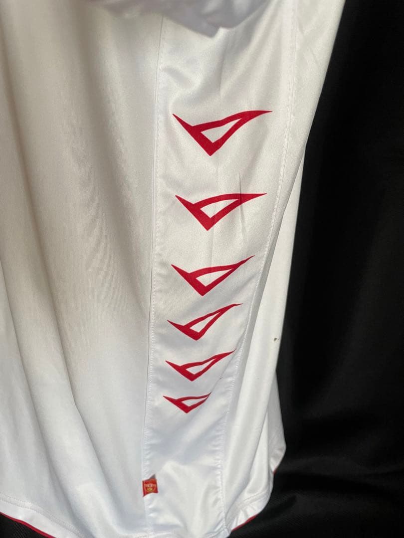 モンテネグロ代表ユニフォーム