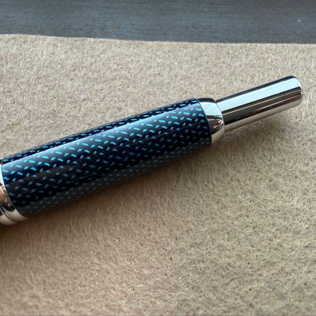 パイロットキャップレス絣・青・F細字