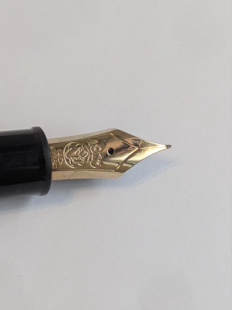 モンブラン　マイスターシュテュック146　14金　細字　全金