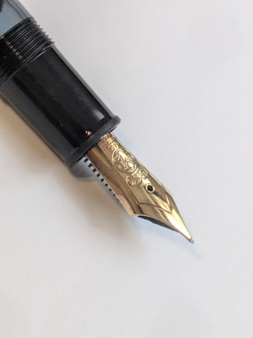 モンブラン　マイスターシュテュック146　14金　細字　全金