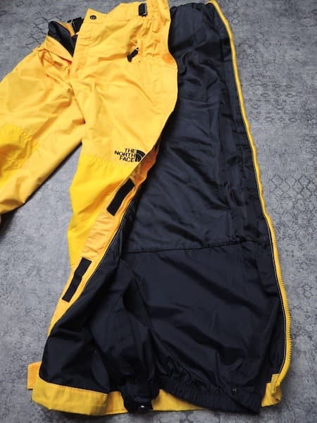 ノースフェイス サスペンダー付きスノーパンツ◆スキー/スノボー/メンズM/黄色