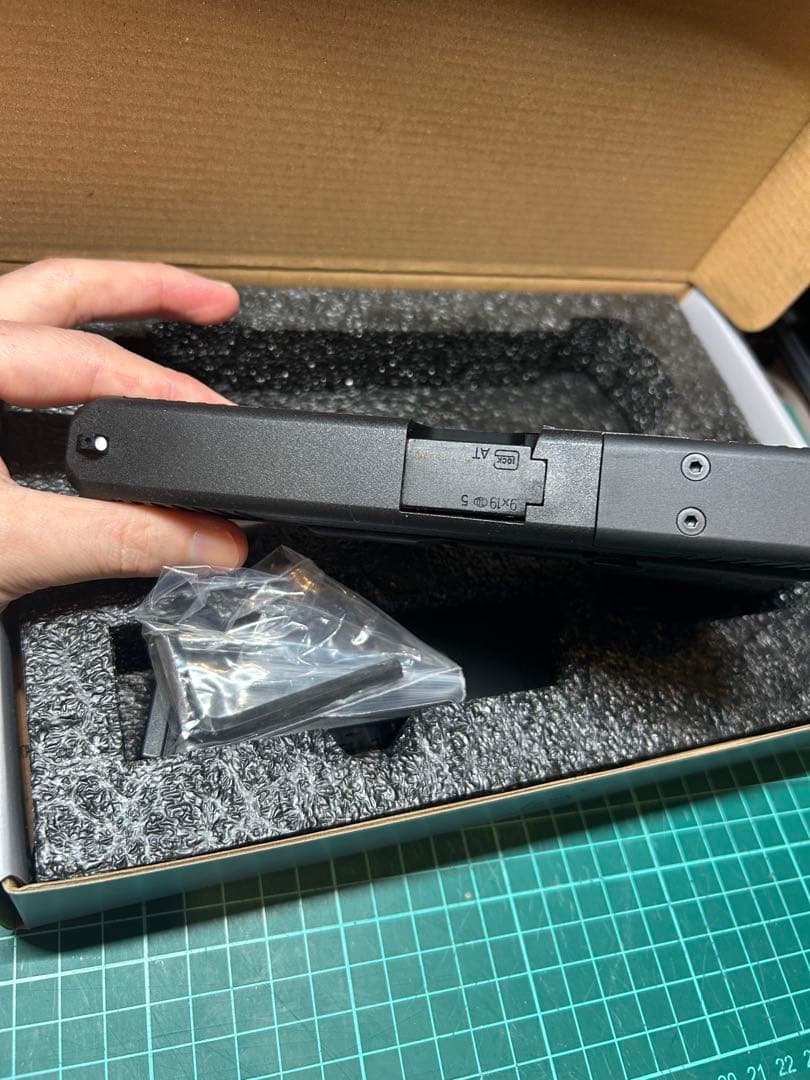 グロック17 Gen5 MOS BATON バトン　CO2 GLOCK17