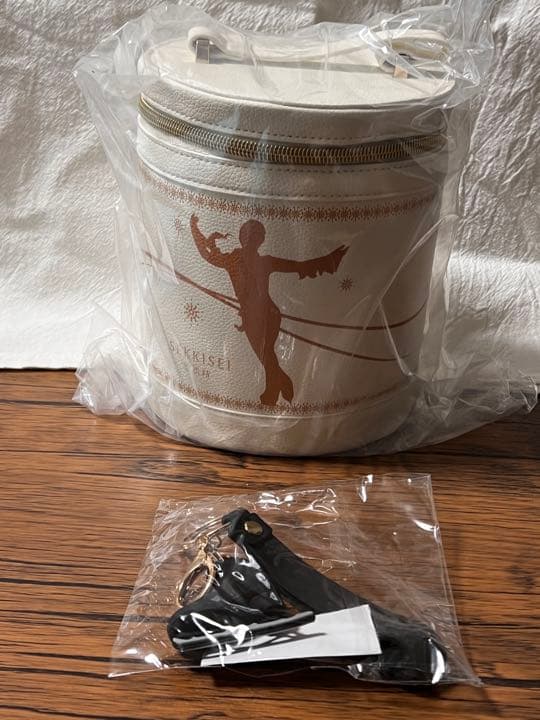 【正規品】羽生結弦 雪肌精海外限定 メイクボックス キーホルダー