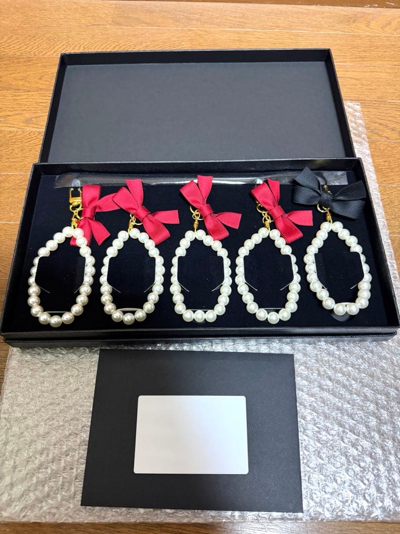 ファントムシータ ひとつだけ色が違うチャームセット